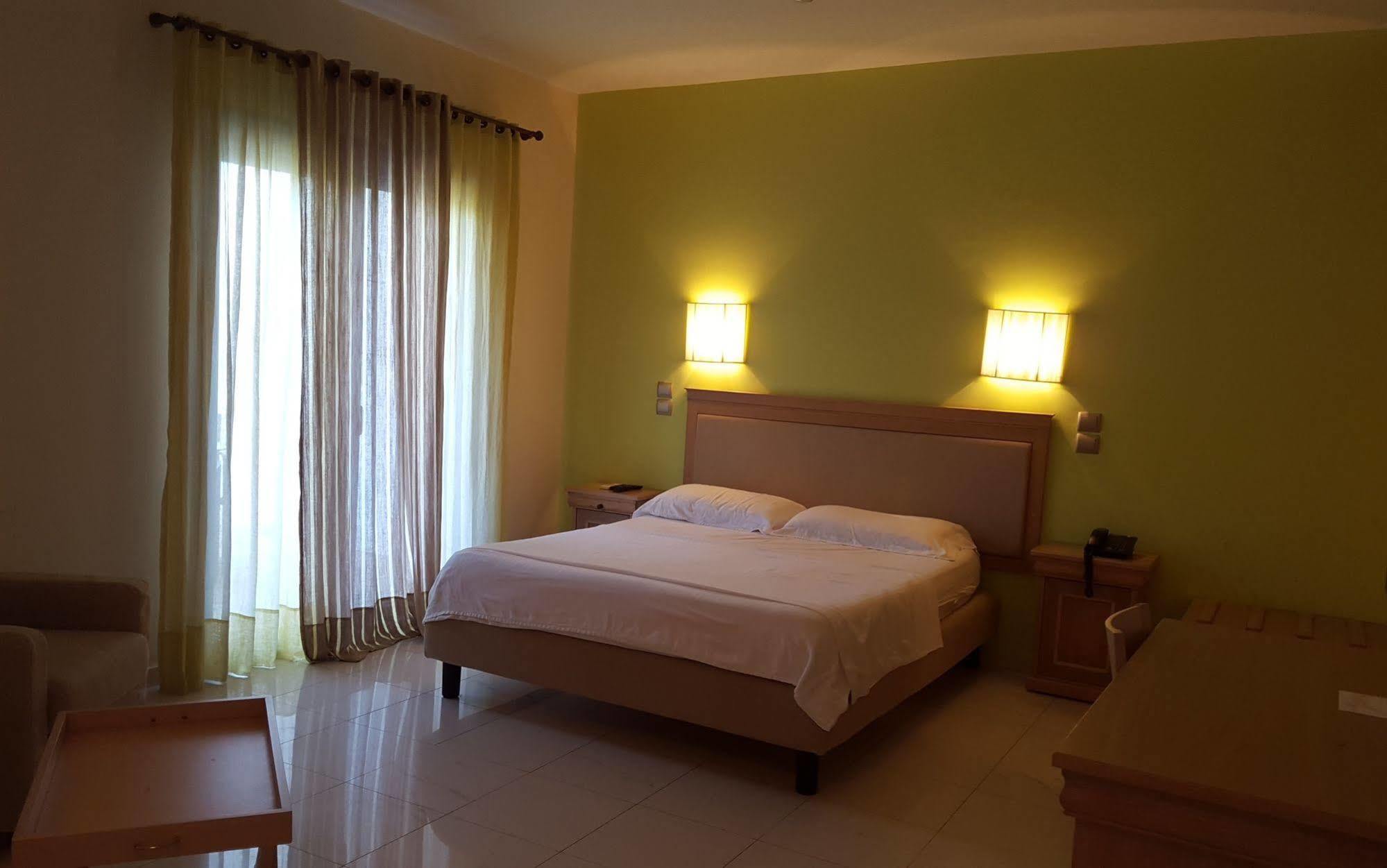 Sea Sight Boutique Hotel Pórto Ráfti Eksteriør billede