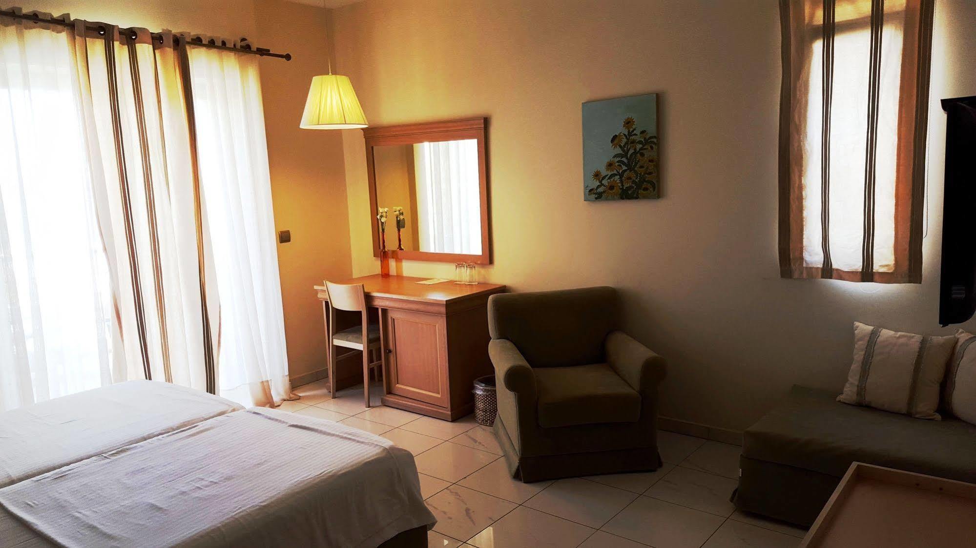 Sea Sight Boutique Hotel Pórto Ráfti Eksteriør billede