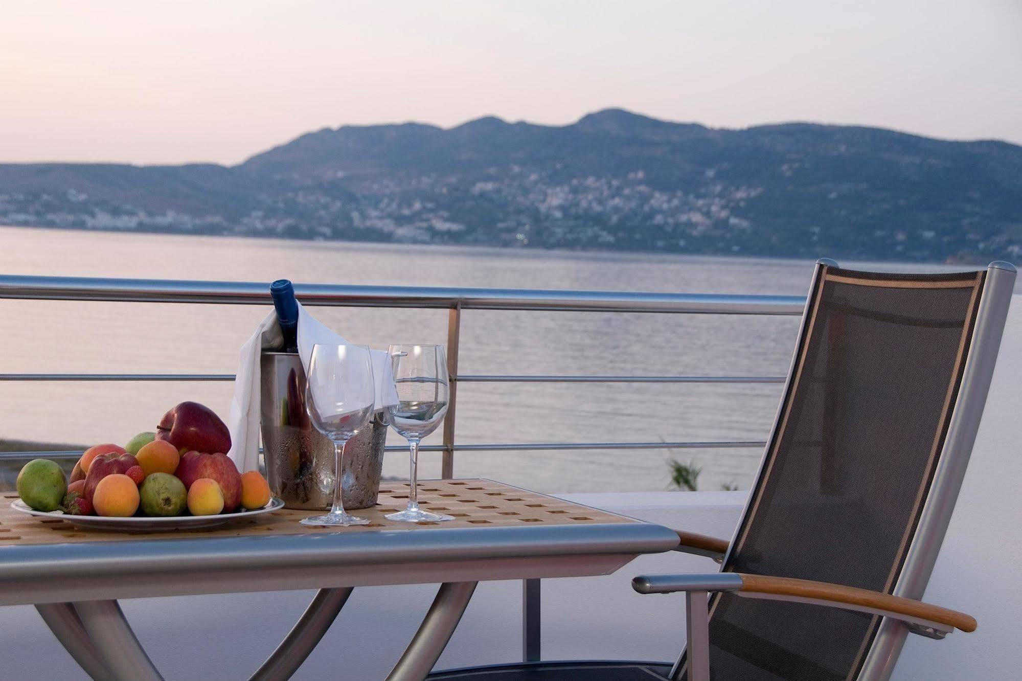 Sea Sight Boutique Hotel Pórto Ráfti Eksteriør billede